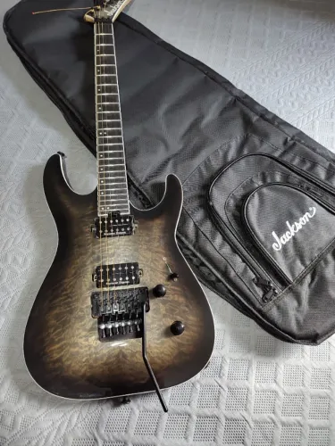 Guitarra Jackson Pro Plus Series DKAQ