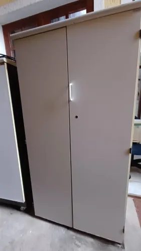Armário Multiuso 2 portas
