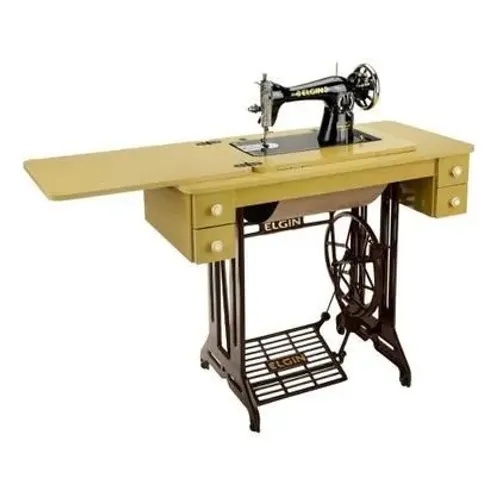 Máquina de costura antiga de pedal