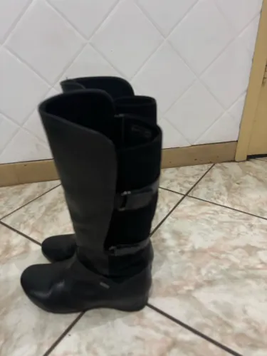 Bota preta 34