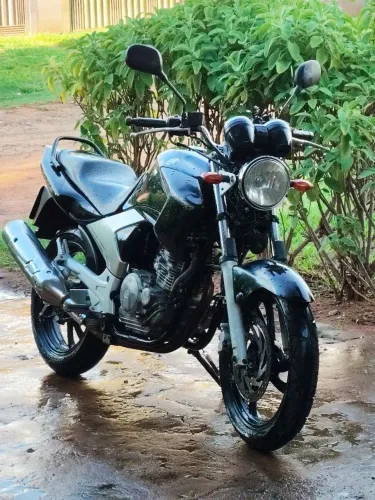 Moto em ótimo estados