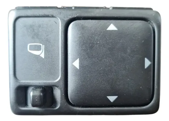 Botão Comando Regulagem Retrovisor Nissan Livina 09 A 14
