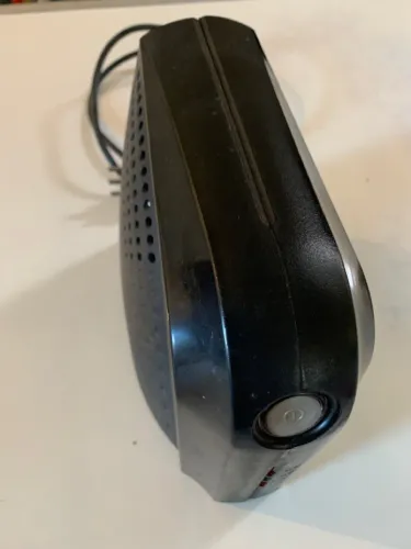 estabilizador de energia eletrica 300va 115/220v saida 115v ts shara tomada aterrada