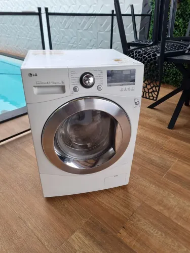 Lava e seca LG 8.5kg inverter touch-screen