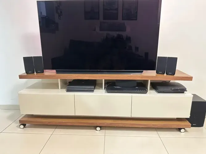Rack para TV de até 75 polegadas
