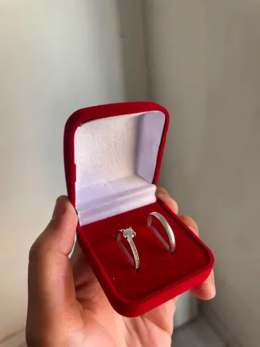 Conjunto De Anéis Em Prata 925
