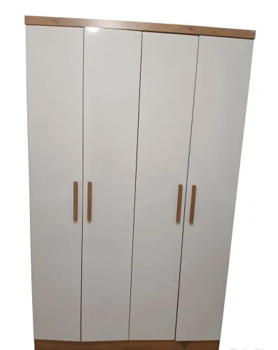 Guarda-roupas 4 portas casal