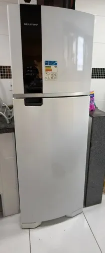 Geladeira 110v em ótimo estado.