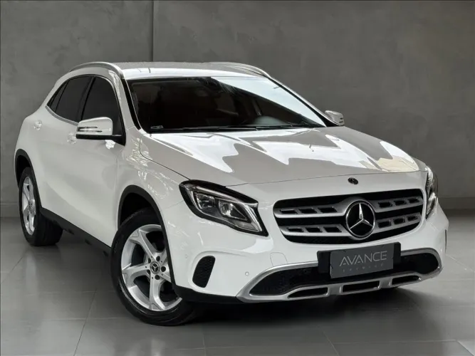 Mercedes-Benz GLA 200 Adv. 1.6/1.6 TB 16V Flex Aut. 2018
