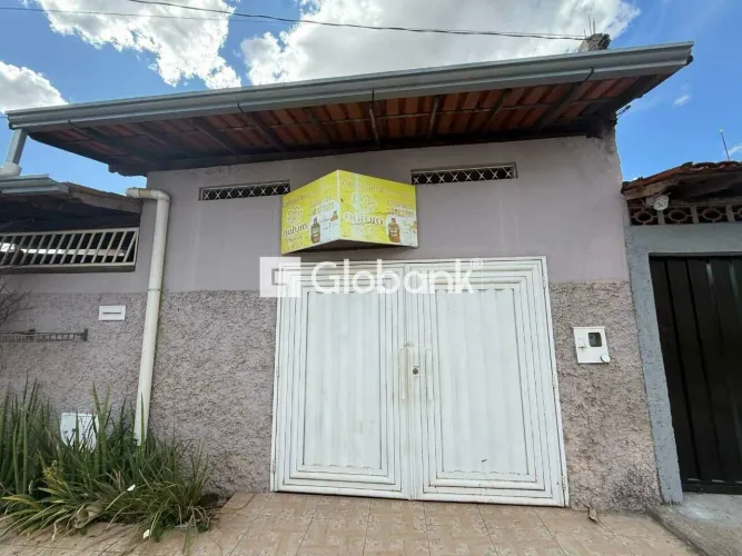 Ponto comercial para alugar em Montes Claros-MG com aproximadamente 20m², localizado no Ba