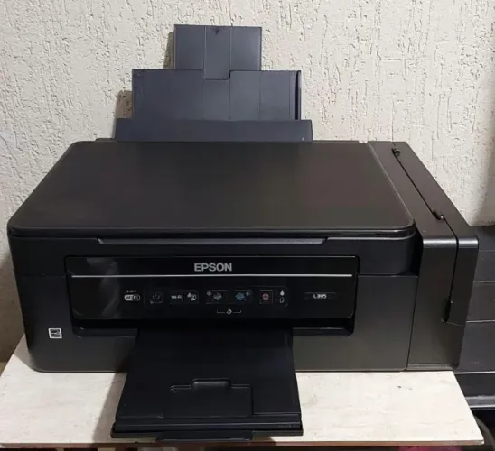 Impressora Multifuncional Epson L395 Eco-Tank em perfeito estado. tem wi-fi