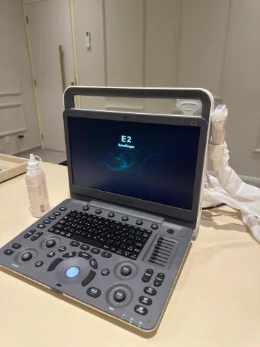 MÁQUINA DE USG PORTÁTIL SONOSCAPE E2