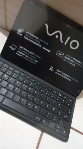 vendo tablete, 128 GB 8 de ram entrada para chip pega 4G cor preta Android valor 1500