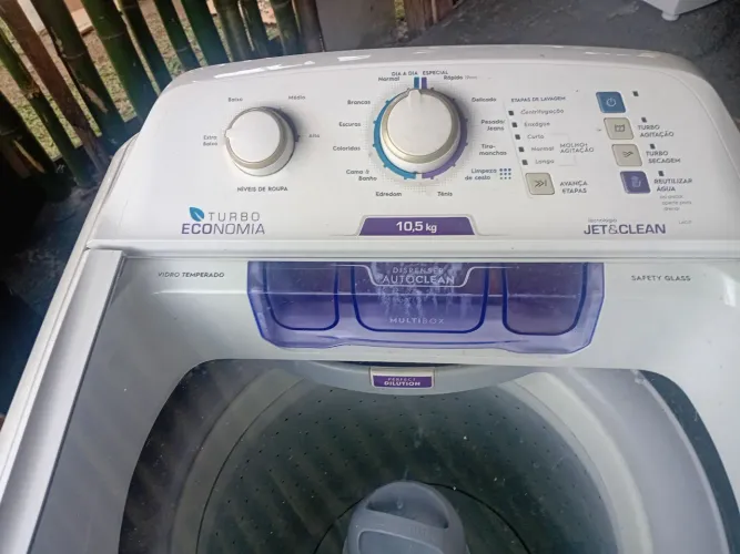 Lavadora Electrolux 10.5 kg defeito