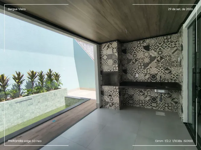 Casa Nova _ próximo ao Rangedor_ Calhau _ 03 suítes _ piscina e churrasqueira
