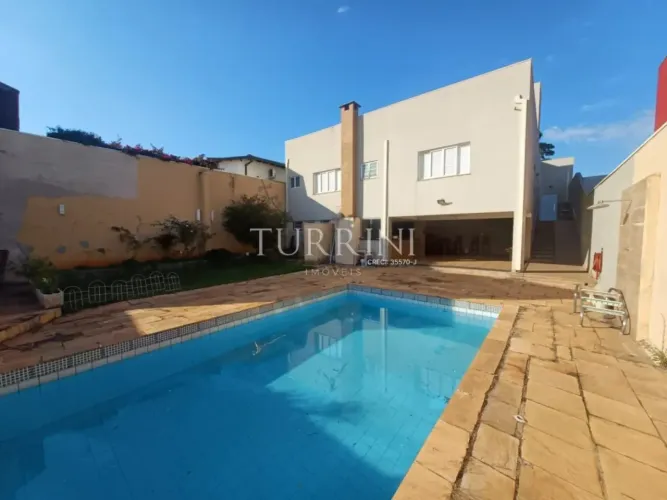 Casa à venda no condomínio residencial Samambaia em Bauru- SP.