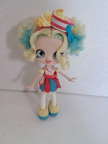 Boneca Shopkins Pipokatia