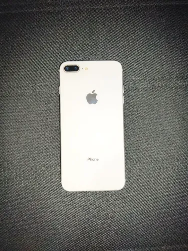 iPhone 8 Plus 64gb 3ram 