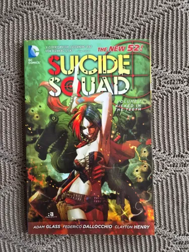 HQ quadrinho Suicide Squad: New 52 vol. 1