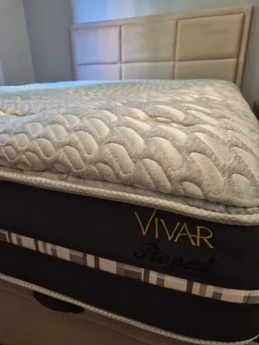 Colchão Queen VIVAR