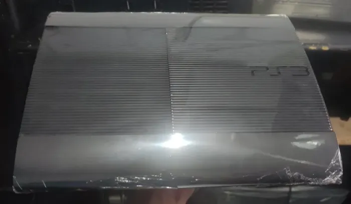 PLAYSTATION 3 - 650$