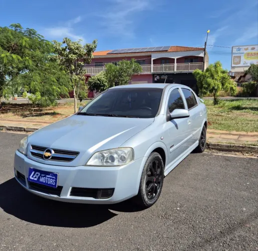 Chevrolet Astra Sed.advan. 2.0 8V MPFI Flexp. Aut. 2011