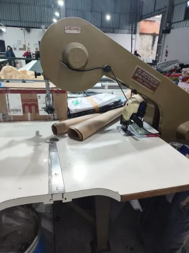 Vendo serra fita para malha
