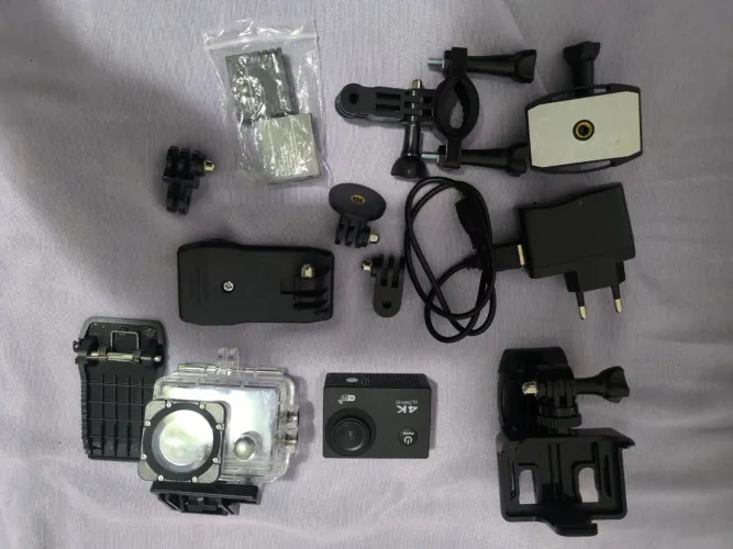 Câmera de Ação Sport Cam 4K Ultra HD Wi-Fi + Kit Acessórios Completo
