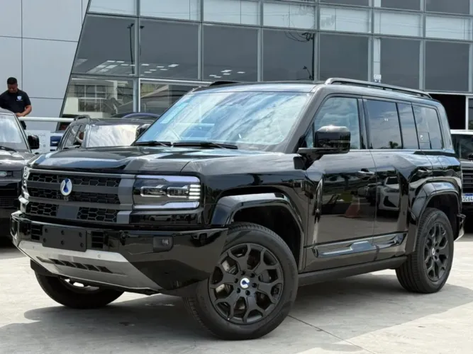 Denza B5 SUV híbrido plug-in 2027