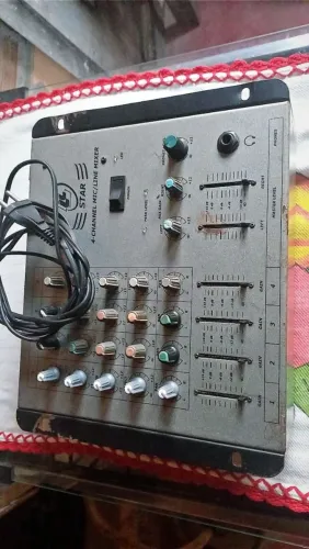 Mesa de som 4 canais