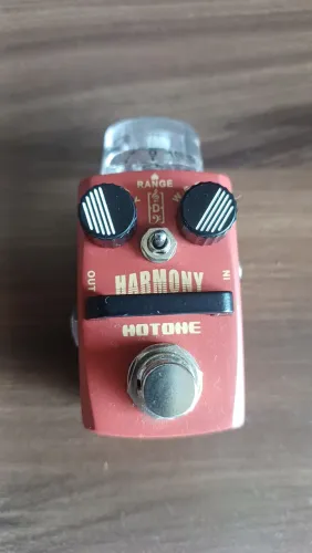 Pedal Pitch Shifter Hotone Harmonizer - Na caixa