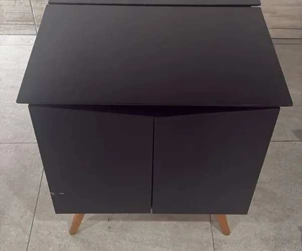 Vendo balcão com 2 portas