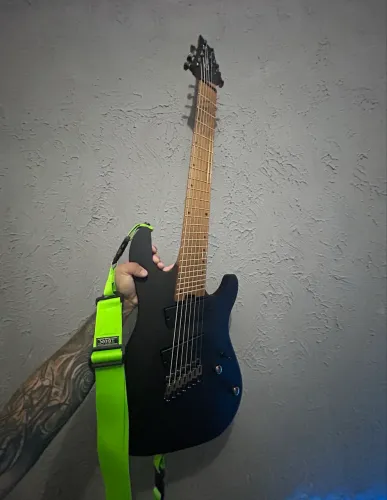 Guitarra Cort 7 Cordas Multiscale 