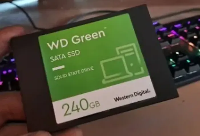 VENDO SSD WD GREEN 240GB