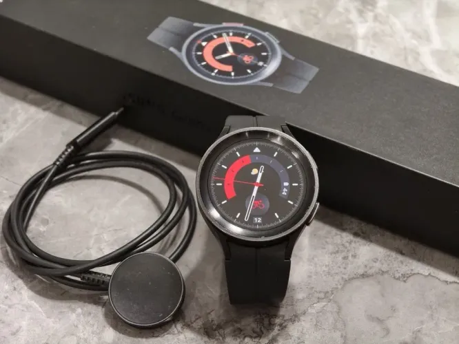 Galaxy Watch 5 Pro, cor preto, 6 meses de uso, NF e garantia