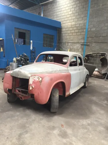 Carro para colecionador Rover 1951  