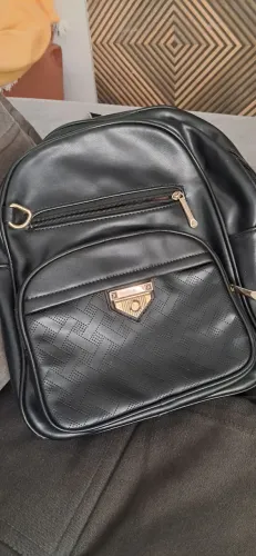 Mochila preta sintético nova 