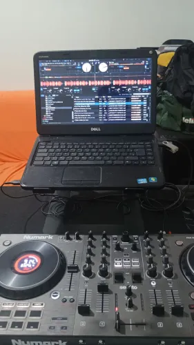 Controladora Numark a venda