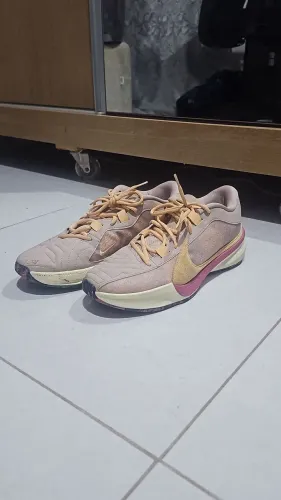 Zoom freak 5