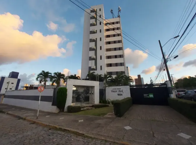 Apartamento no Condomínio Winter Park