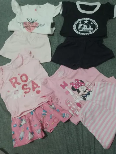 Roupa infantil meses a 1 ano