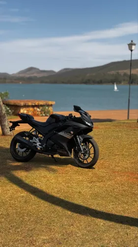 Yamaha R15