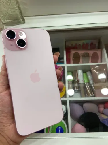iPhone 15 plus Rosa