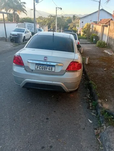 Fiat Linea Essence Dualogic 1.8 Flex 16V 4P 2015