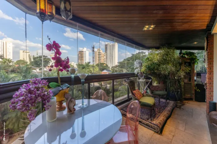 Espetacular apartamento de alto padrão com 3 suítes e 280m² no Campo Belo, São Paulo-SP!