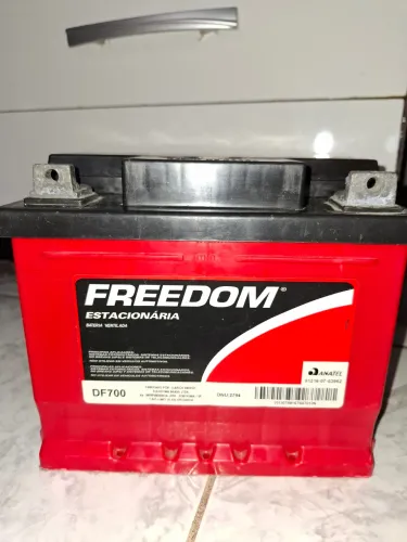 Bateria Estacionária Freedom DF700