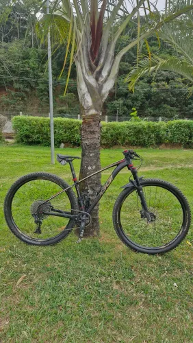OPORTUNIDADE EM BIKE ARO 29