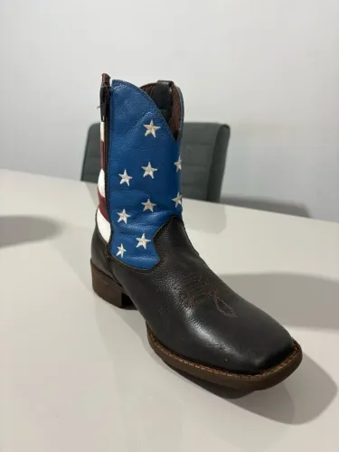 Bota texana USA bico quadrado - Número 31