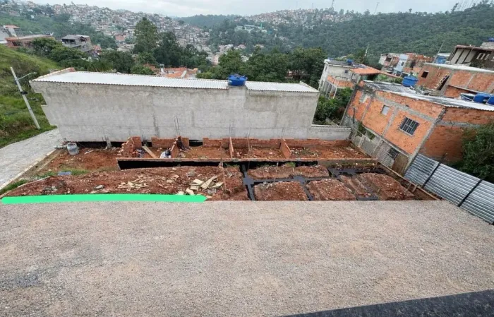 Terreno plano 5x25