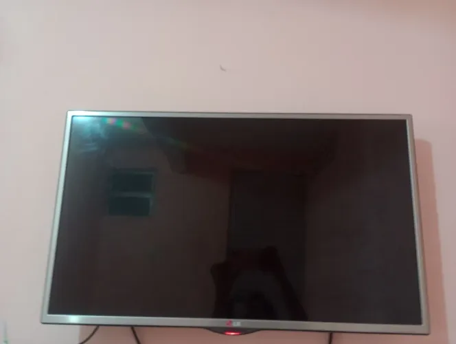 VENDE - SE TELEVISÃO 32 POLEGADAS LG